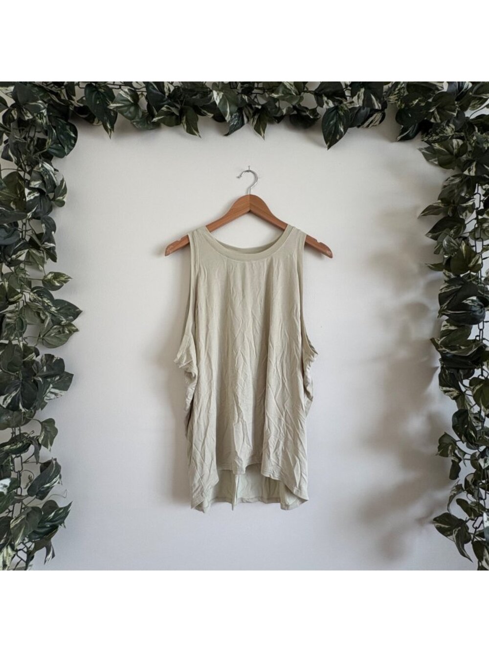 Calia Athletic Draped Wedge Tank Top Soft Green NWT Women’s Size L